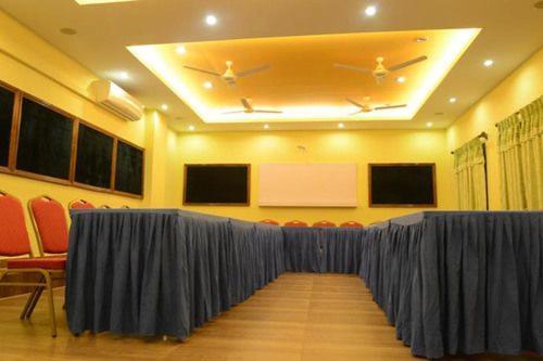 Hotel The White Lotus View Pvt Ltd Bhairāhawā Exteriér fotografie
